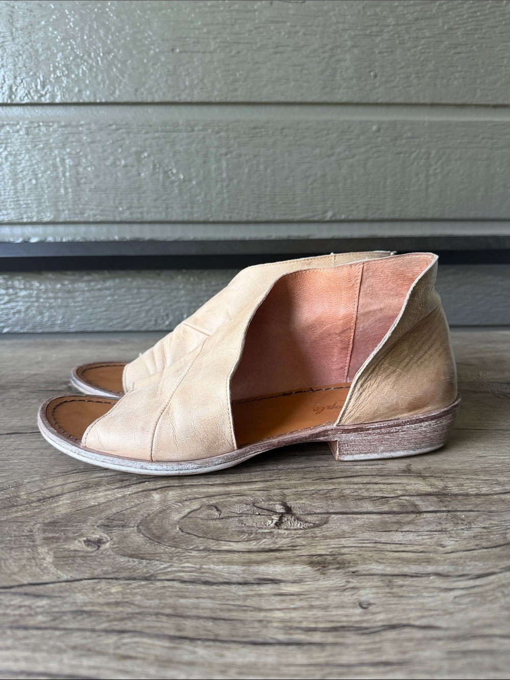 Free People Leather Sandals Flats EUC size 40 - Picture 4 of 10